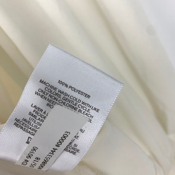 Express Blouse Womens Size Medium Cream Long Sleeve Button Detail V-Neck - Picture 6 of 6